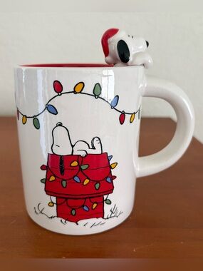 Extra Large Peanuts Snoopy Christmas Holiday Ceramic Mug